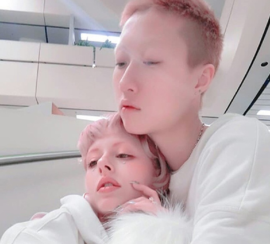 дочь Джеки Чана и ее жена