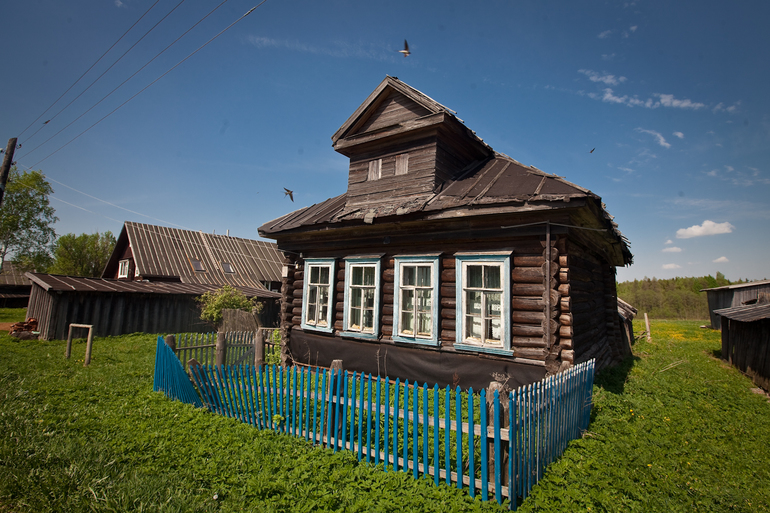 Спящий видел крепкий, ухоженный старый дом