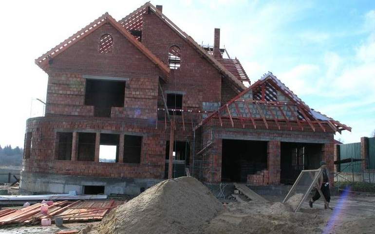 Приснился недостроенный дом