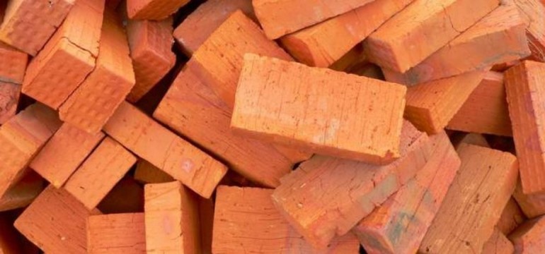 Приснилось много кирпичей
