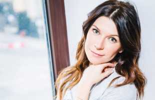 Звезда сериала Воронины — Екатерина Волкова рассказала о попытке суицида, когда ее муж метался между ней и бывшей девушкой.