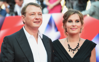 Бегут как от огня: третья жена Марата Башарова сбежала от него из-за постоянных побоев.