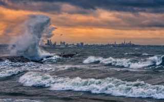 К чему снится шторм на море с большими волнами: толкование по сонникам